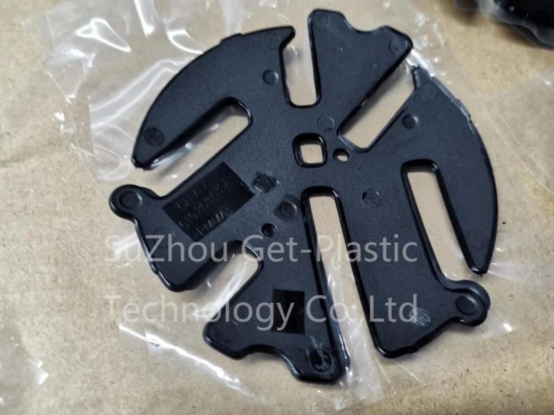 Auto Parts Use for Logo by Injection Mold in Plastic Factory