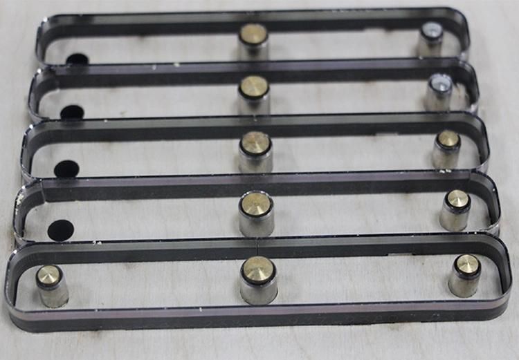 Stainless Steel Angle Punched Holes Die Spring Punches in Packaging and Printing