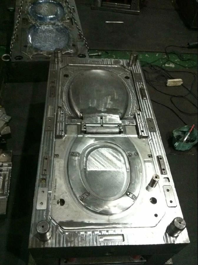 Plastic Injection Mold for PP Toilet Seat