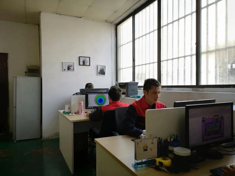 High Precision Plastic Injection Molding/Tools/Mould Maker for Plastic Wheel Parts