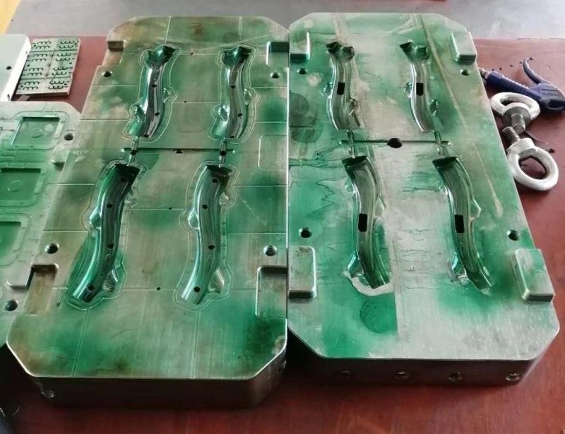Customize 4 Cavity Plastic Injection Mould for Dog Bone Shape Toy