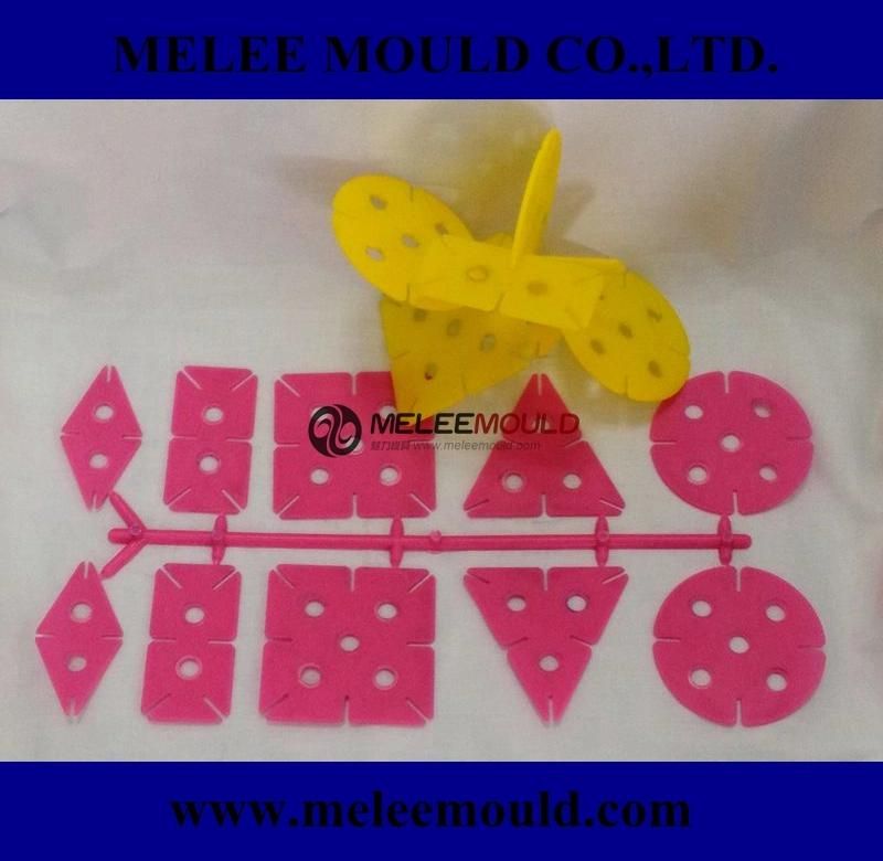 Plastic Injection Mold in Moulding for Toys (MELEE MOULD-420)