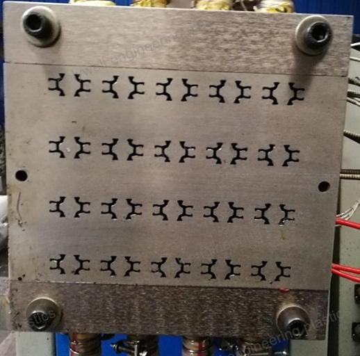 Tool for Thermal Barrier Strip