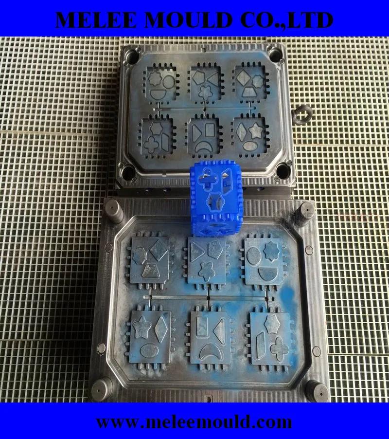 Plastic Injection Mold in Moulding for Toys (MELEE MOULD-420)