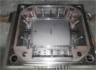 Plastic Injection Mould of Higly-Polished Plastic Cover/Lip