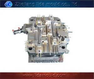 Plastic Injection Mould with Hot Runner (E10D)