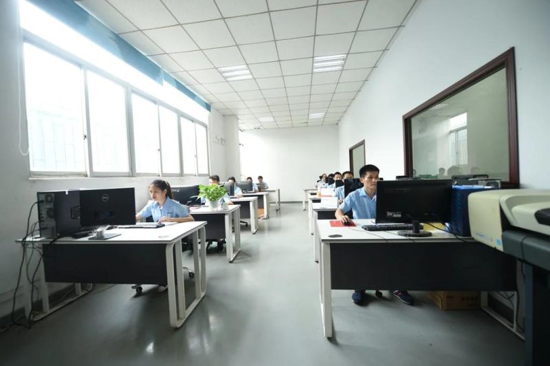 Custom Plastic Injection Molding Makeup Tube