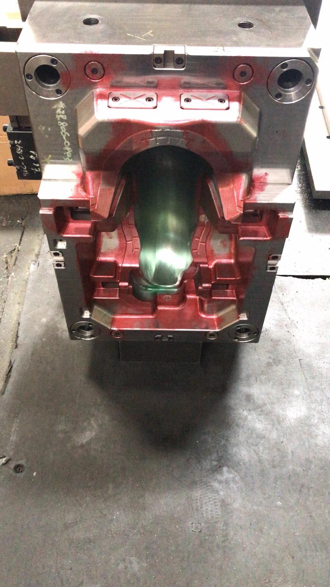 Injection-Mold-for-Vacuum-Cleaner-Handle