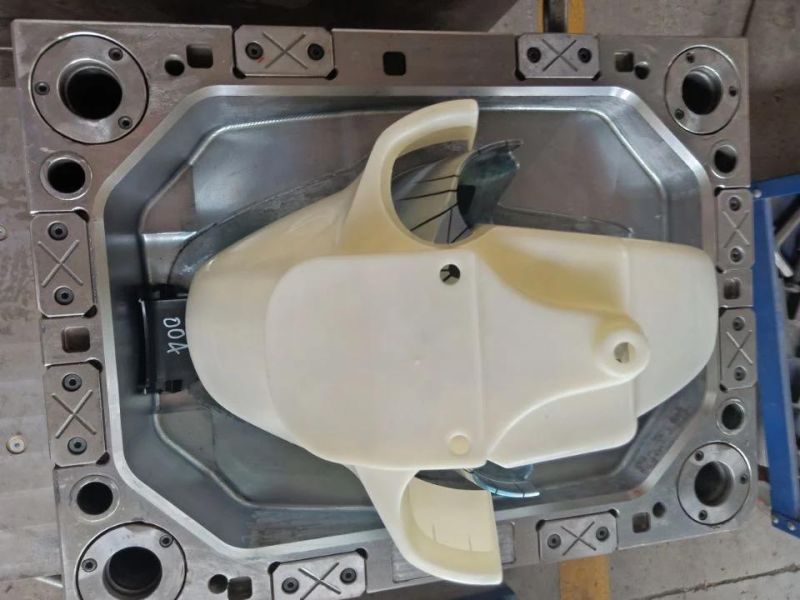 Plastic Injection Mold for Tee Pipe