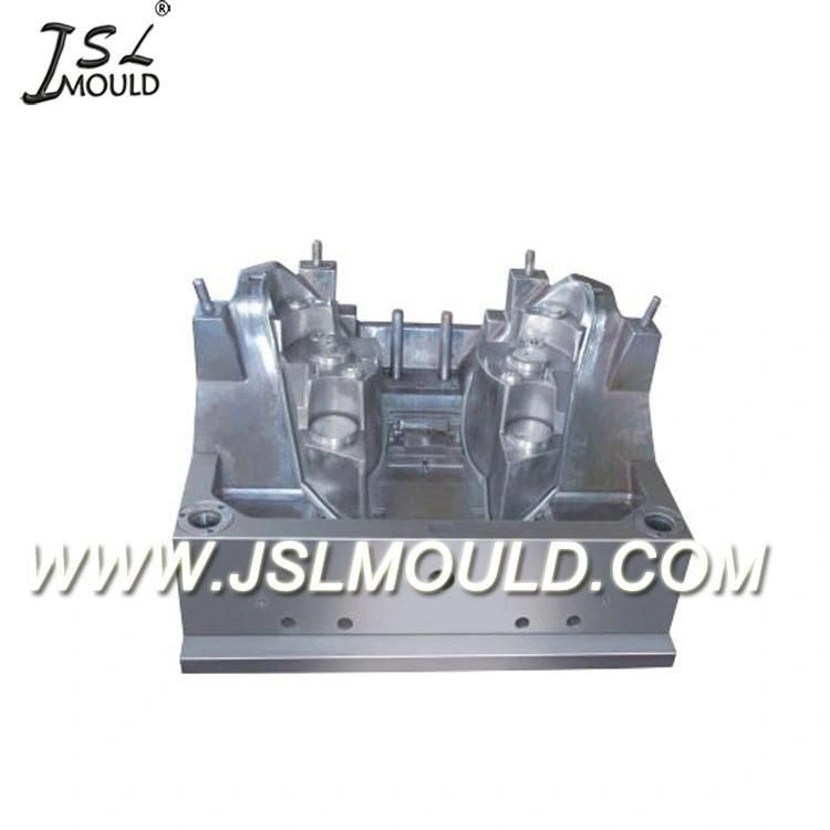 Injection Plastic Auto Lamp Casing Mold