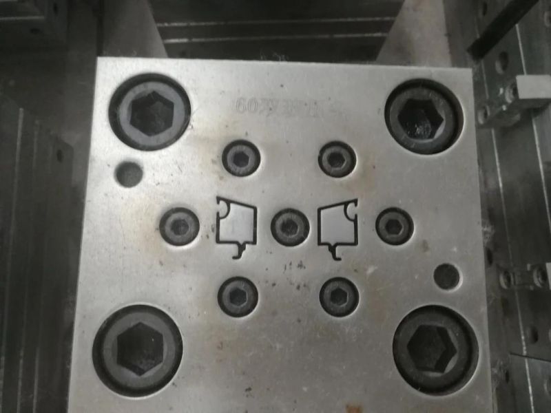 Aluminium Extrusion Profile in Aluminum Tube & Pipe