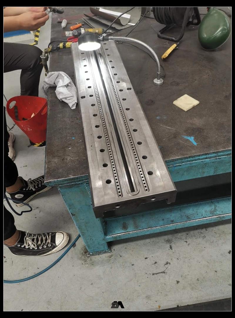 High Quality Plastic Injection Mold for Auto and Other