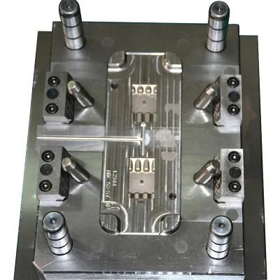China Customized/Designing Auto Parts Light Cover Plastic Injection Moulding