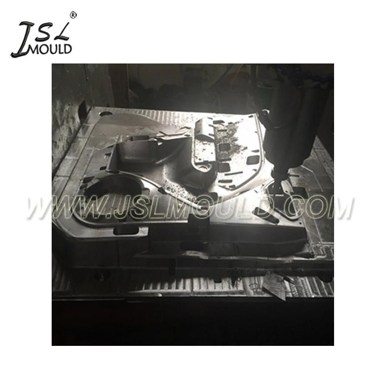 Hot Plastic Injection Automotive Door Trim Mould