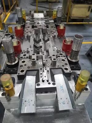 Progressive Die for Auto Parts Mould Precision Molds