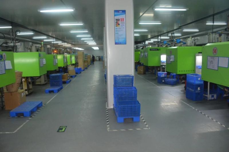 China Factory High Precision Plastic Injection Moulding for Auto Car Parts