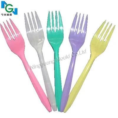Plastic Mould for Forks in China