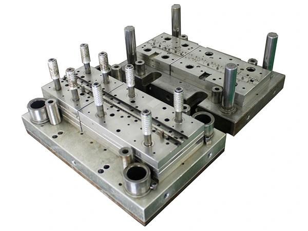 Customerized Precise Hot Sale Progressive Mould/Die/Mold