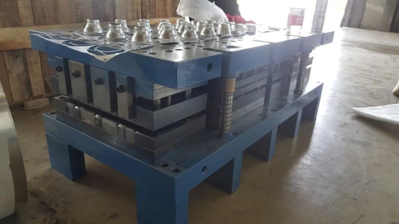 Complex Technology Progressive Die Whole Line Solution with Press Machine and Feeder