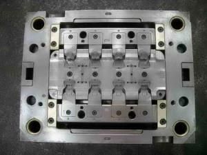 Multi-Cavities Plastic Injection Mold