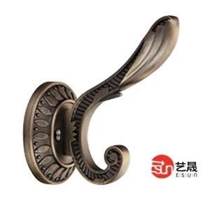 Zinc Alloy Hooks (DC302)