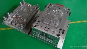 Plastic Injection Mould for Battery Lid of Automotive Truck