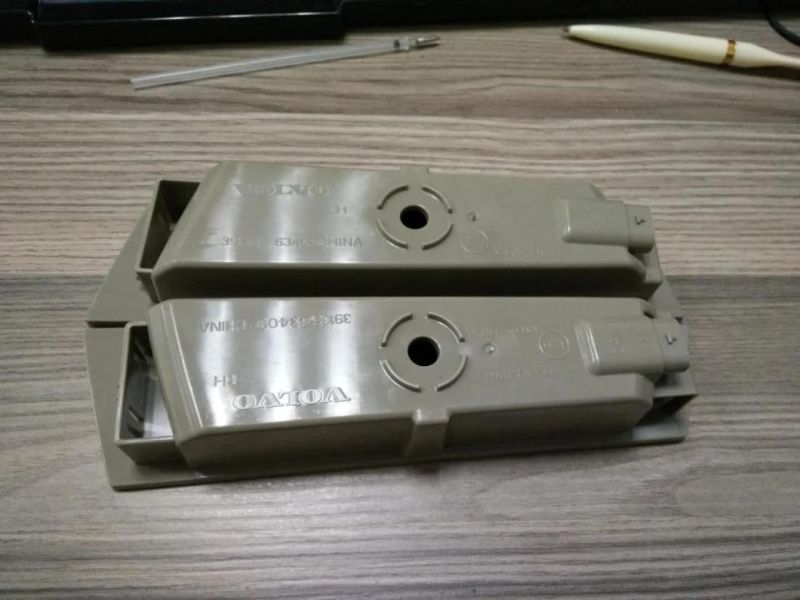 Precision Plastic Injection Mold for Custom Auto Headlight Cover