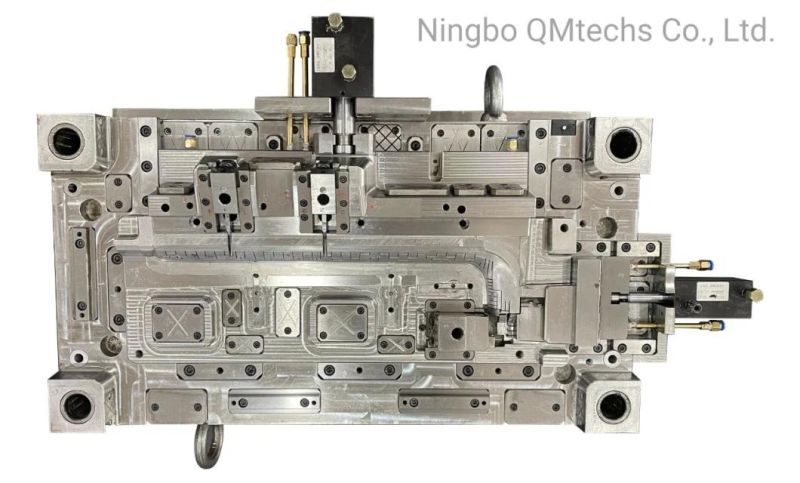 Hot Runner Big Customized Precision Plastic Injection Mould for Automative