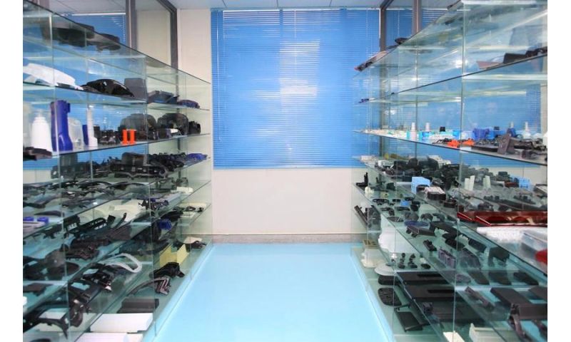 OEM Designing PP Battery Casings Plastic Injection Mould