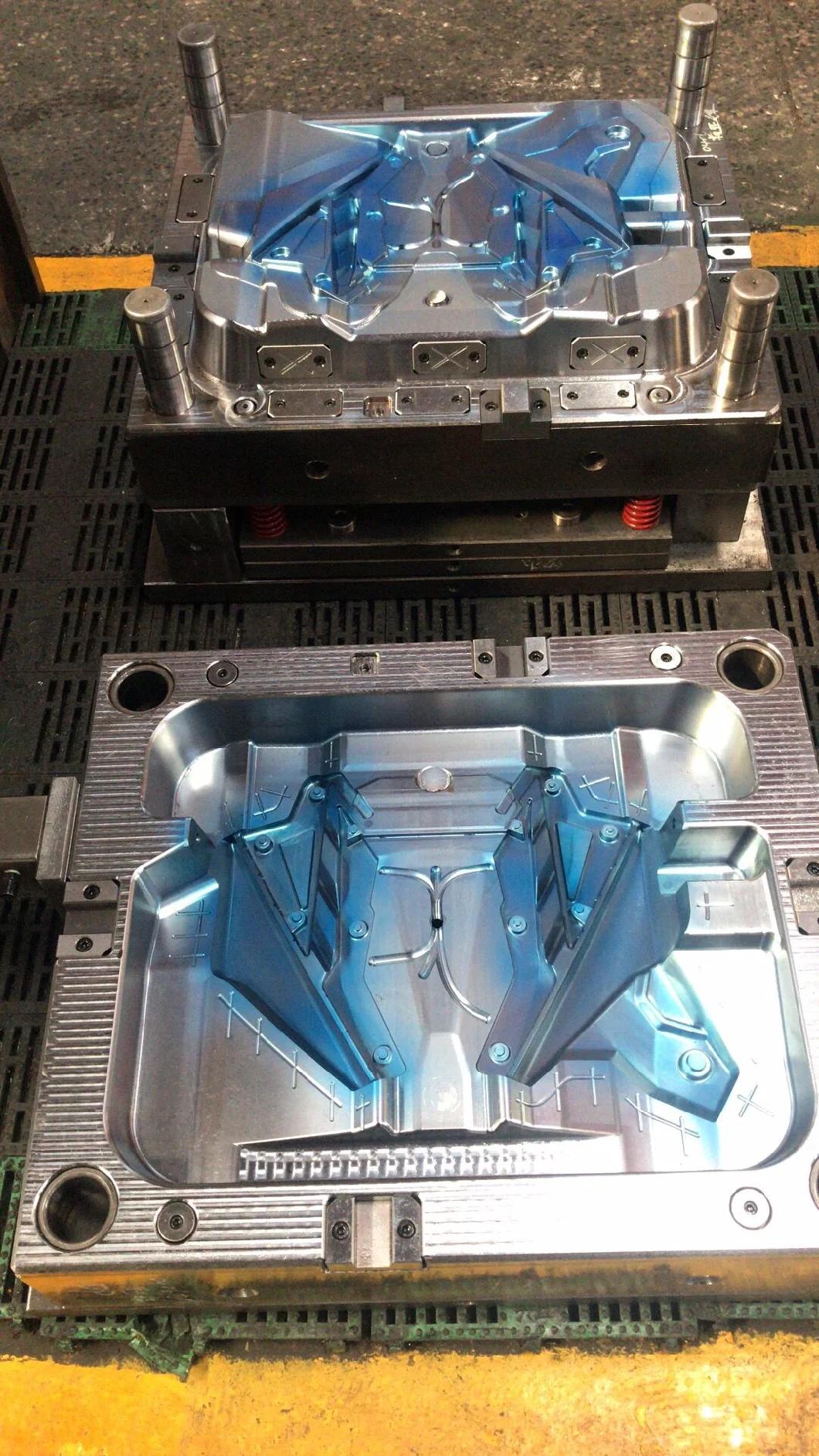 Injection-Mold-for-Vacuum-Cleaner-Handle