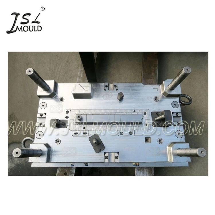 Plastic Auto Radiator Tank Mould