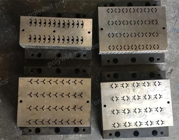 Tool for Thermal Barrier Strip